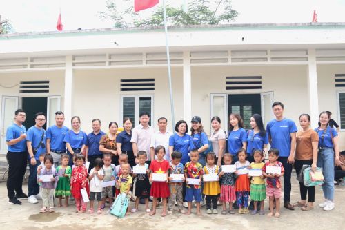 Tập đoàn TASECO thực hiện chương trình thiện nguyện “Chung tay góp yêu thương” tại tỉnh Hà Giang